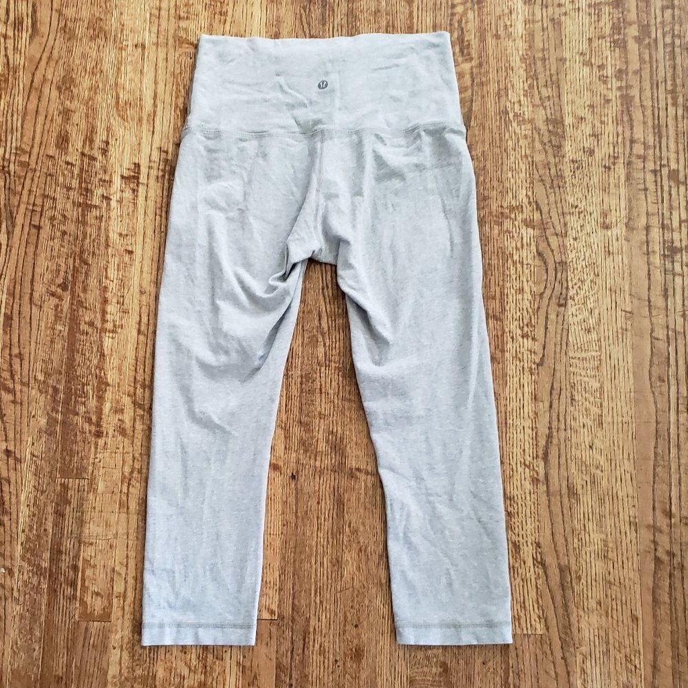 Lululemon Crop - Picture 3 of 4